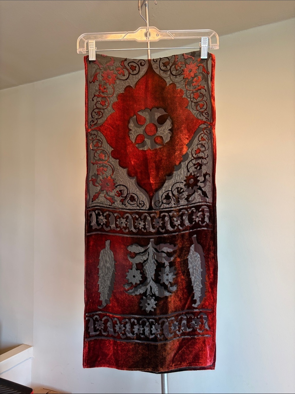 Vintage MoMA Velvet Burnout Scarf – Iridescent Silk Blend Devoré Ornate Folk Mot